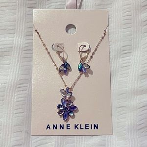 never used anne klein earrings and necklace set